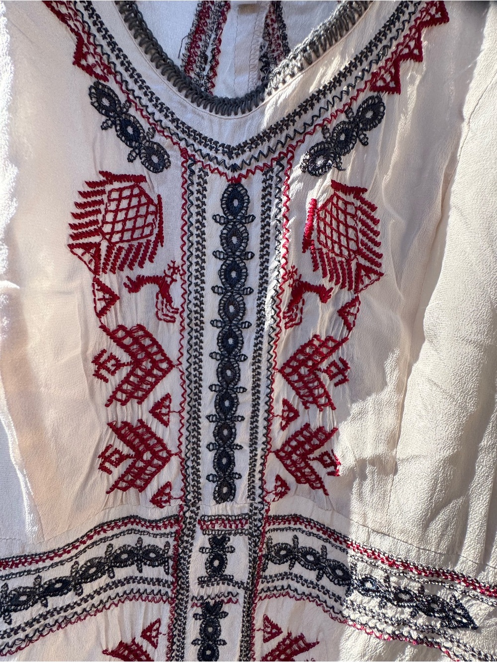 Johnny Was Biya Embroidered Ivory Tunic with Red & Black Detail - Picture 6 of 7